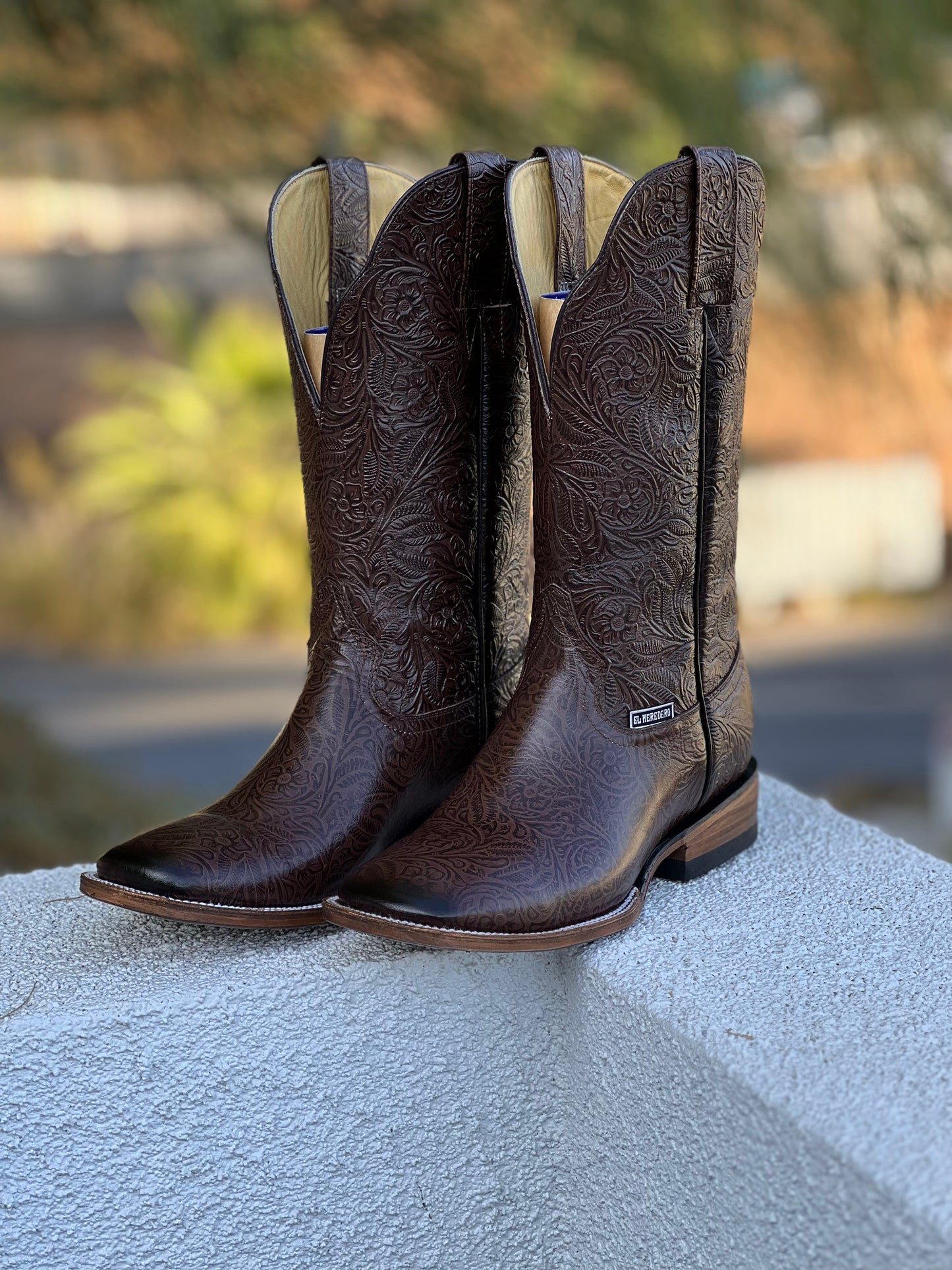 Bota cincelada